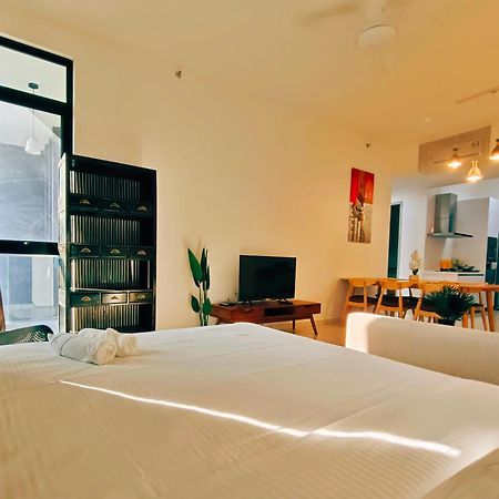 Beacon Executive Suite At Georgetown For 10Pax And 2 Bed Room Екстер'єр фото