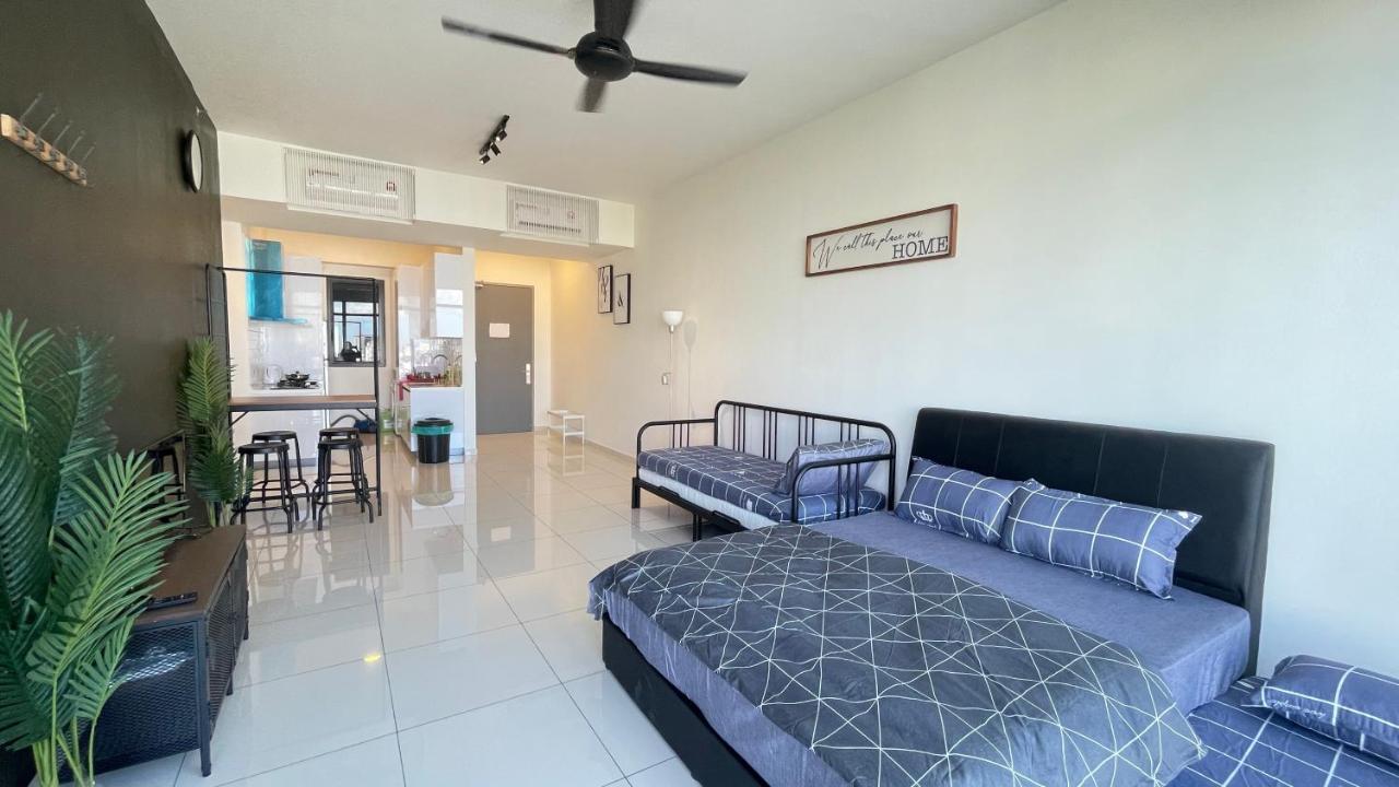Beacon Executive Suite At Georgetown For 10Pax And 2 Bed Room Екстер'єр фото