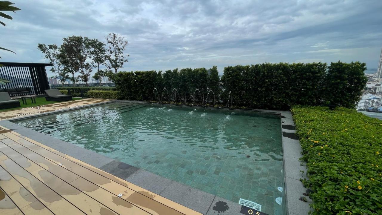Beacon Executive Suite At Georgetown For 10Pax And 2 Bed Room Екстер'єр фото