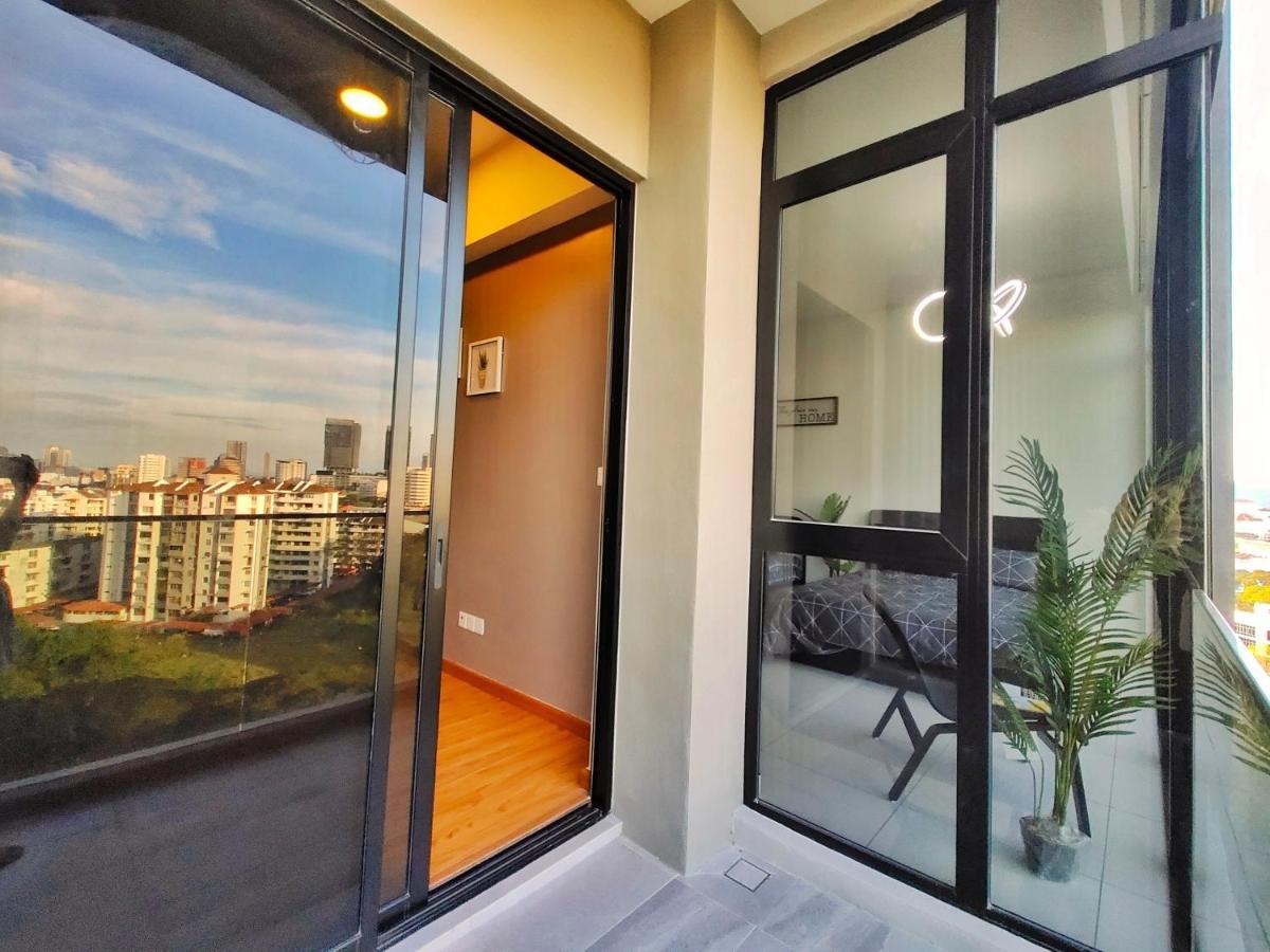 Beacon Executive Suite At Georgetown For 10Pax And 2 Bed Room Екстер'єр фото