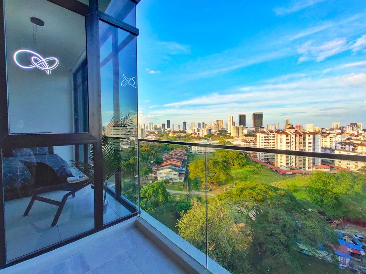 Beacon Executive Suite At Georgetown For 10Pax And 2 Bed Room Екстер'єр фото