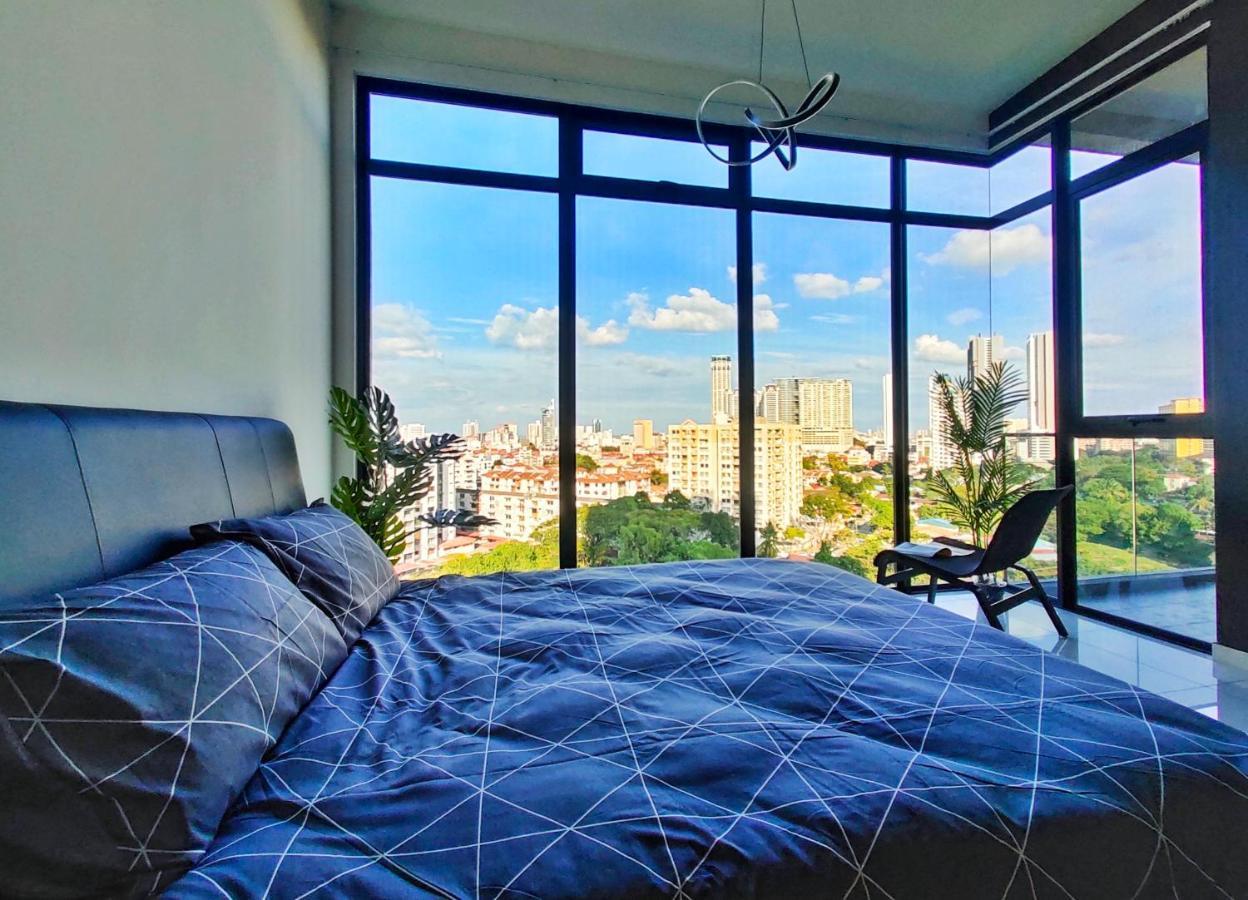 Beacon Executive Suite At Georgetown For 10Pax And 2 Bed Room Екстер'єр фото