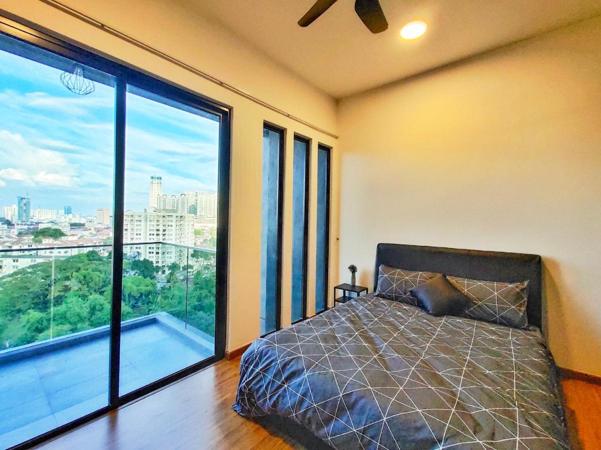 Beacon Executive Suite At Georgetown For 10Pax And 2 Bed Room Екстер'єр фото