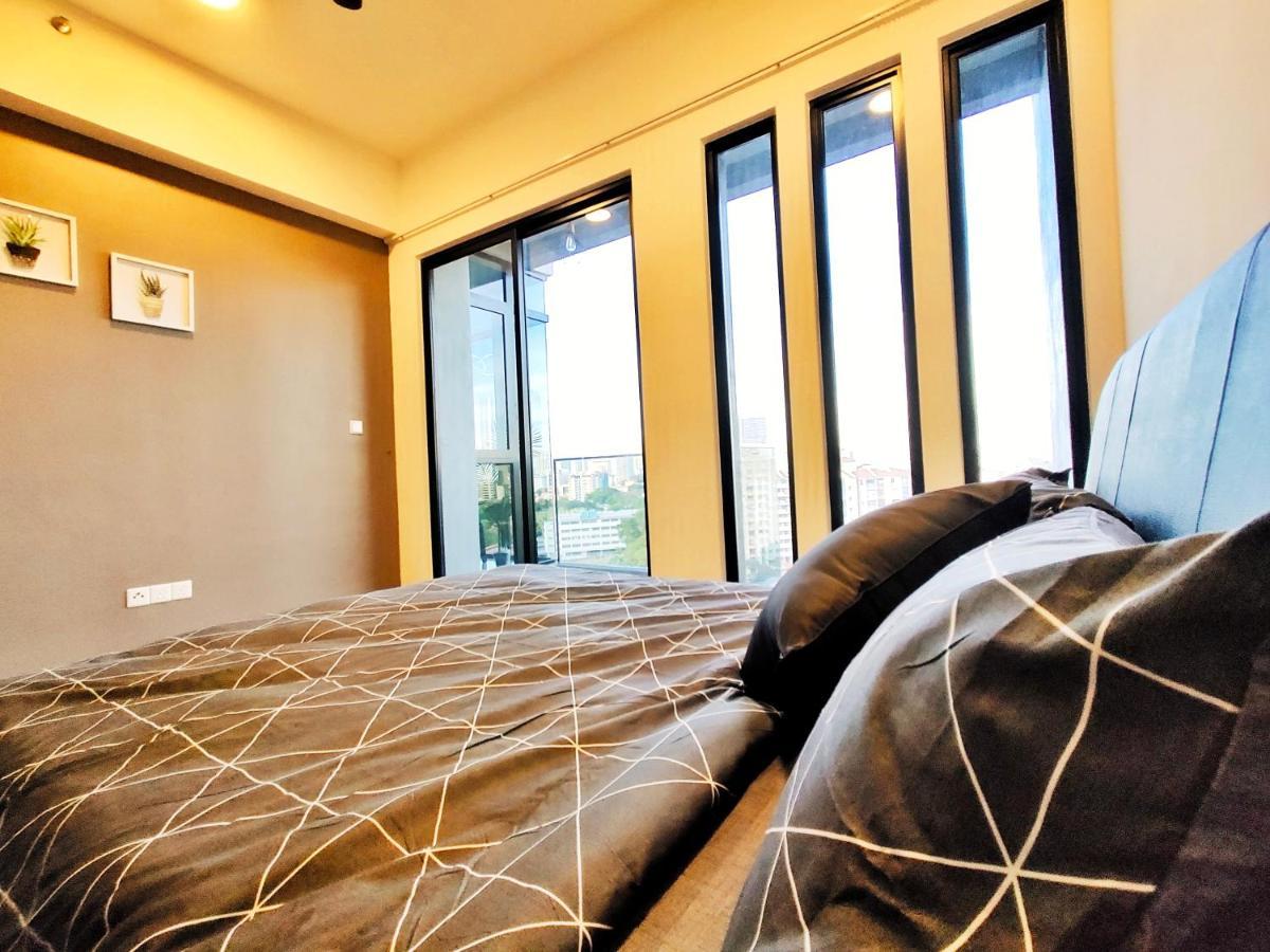 Beacon Executive Suite At Georgetown For 10Pax And 2 Bed Room Екстер'єр фото
