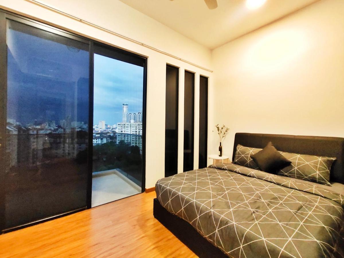 Beacon Executive Suite At Georgetown For 10Pax And 2 Bed Room Екстер'єр фото