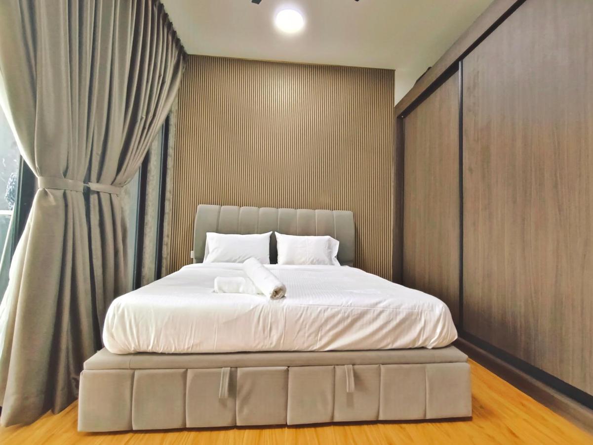 Beacon Executive Suite At Georgetown For 10Pax And 2 Bed Room Екстер'єр фото