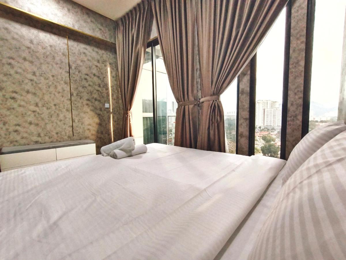 Beacon Executive Suite At Georgetown For 10Pax And 2 Bed Room Екстер'єр фото