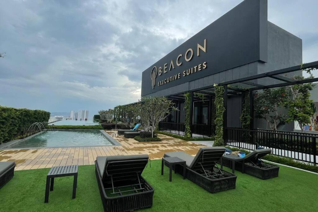 Beacon Executive Suite At Georgetown For 10Pax And 2 Bed Room Екстер'єр фото