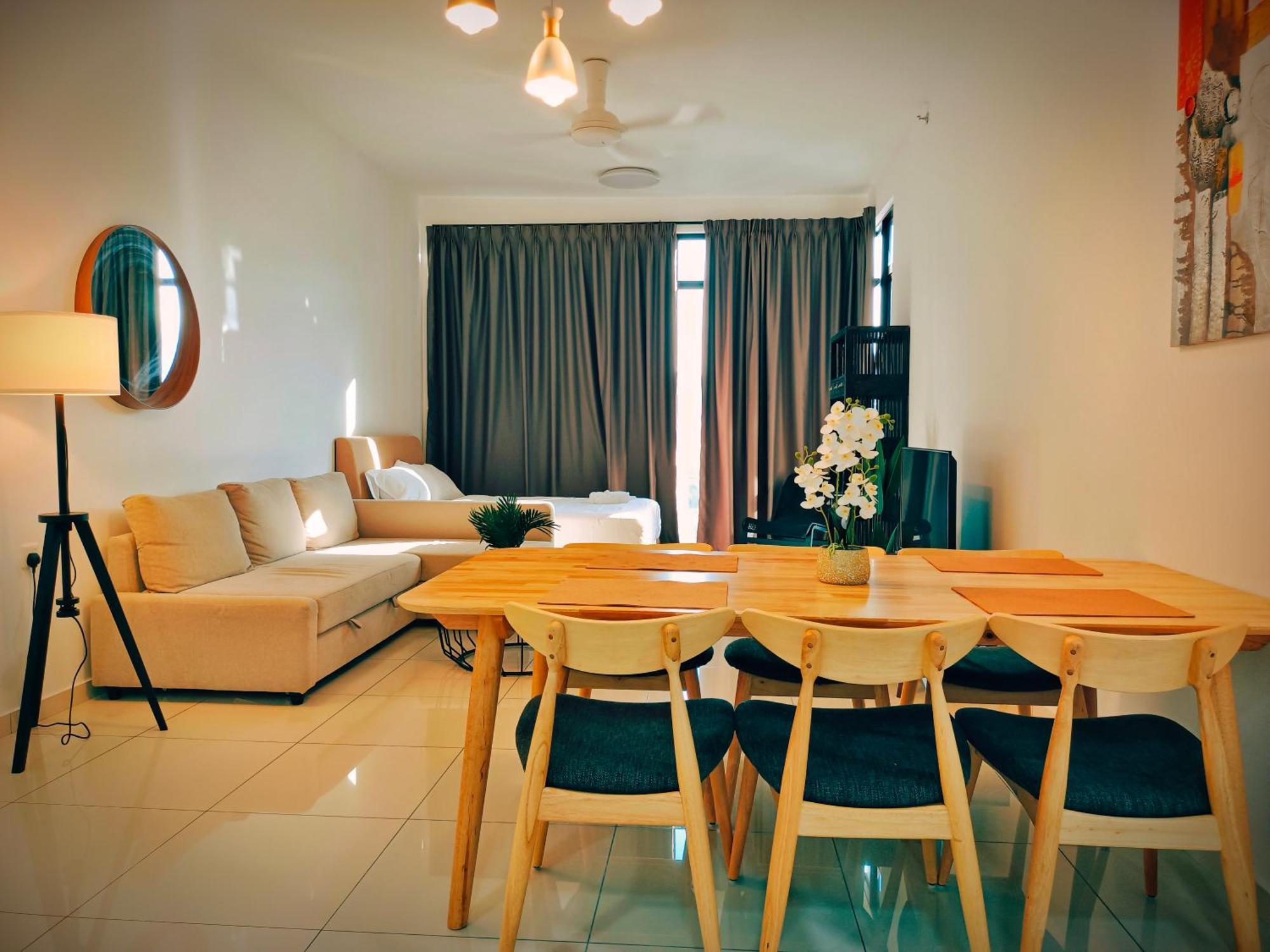 Beacon Executive Suite At Georgetown For 10Pax And 2 Bed Room Екстер'єр фото