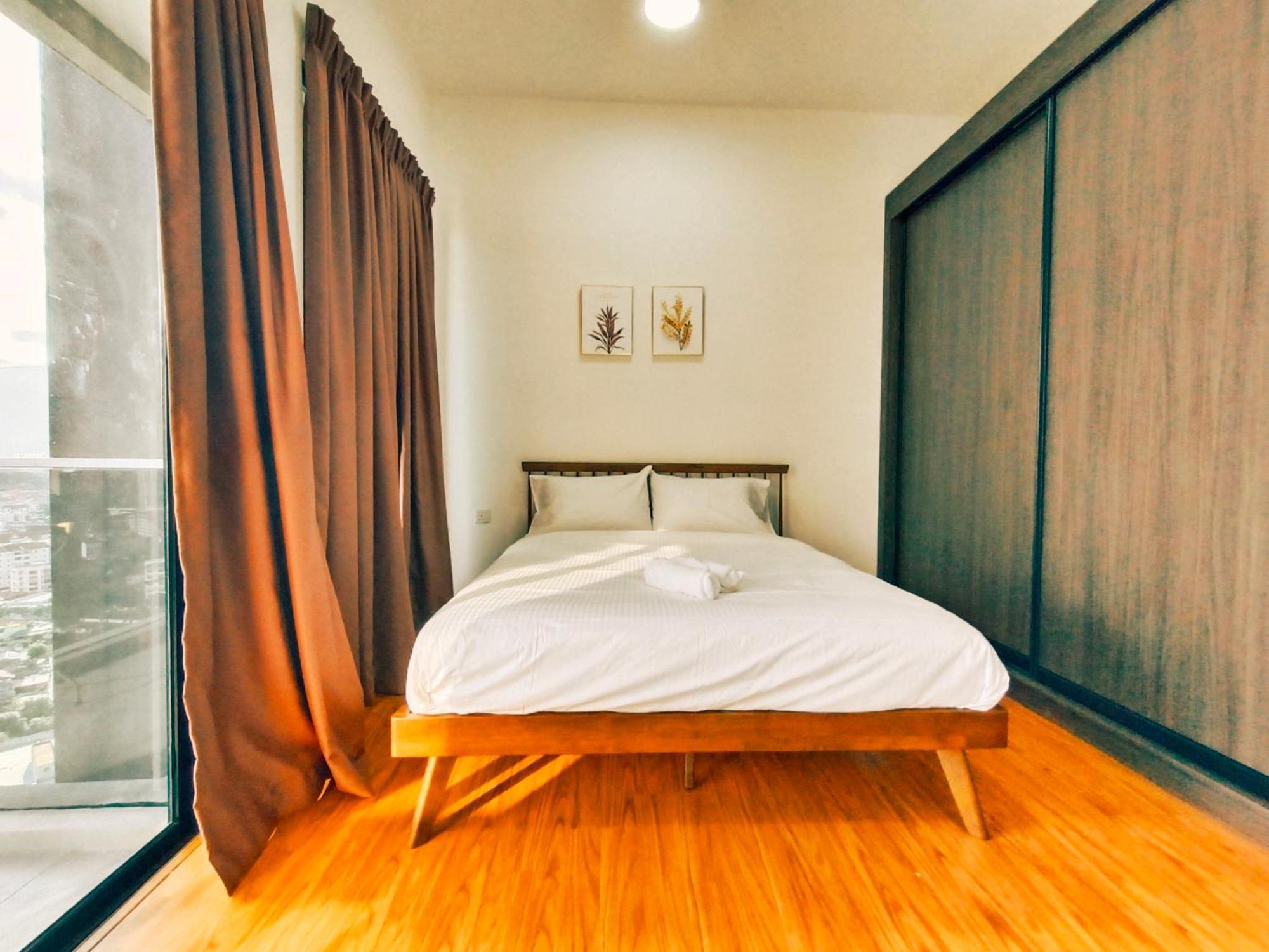 Beacon Executive Suite At Georgetown For 10Pax And 2 Bed Room Екстер'єр фото